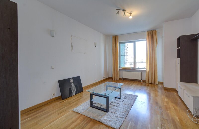 Splaiul Unirii, Vacaresti, Mihai Bravu, garsoniera Asmita Gardens,