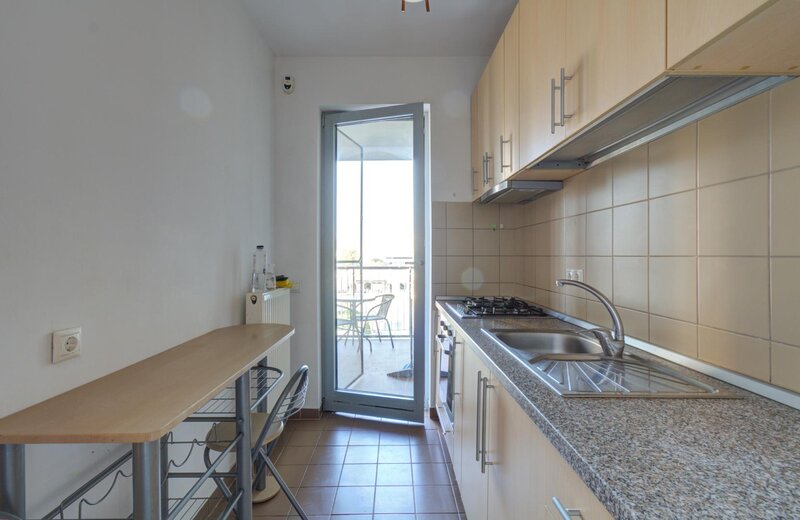 Splaiul Unirii, Vacaresti, Mihai Bravu, garsoniera Asmita Gardens,